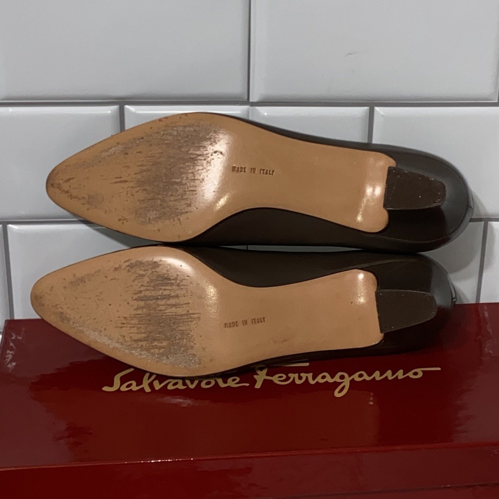 SALVATORE FERRAGAMO Women's Kitten Pump 1.75" Heels Brown Leather size 6.5 - Picture 4 of 8